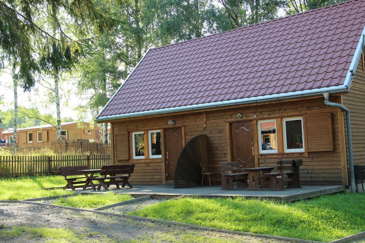 Domki Nad Jeziorem W Karlowicach Karlowice Exterior foto